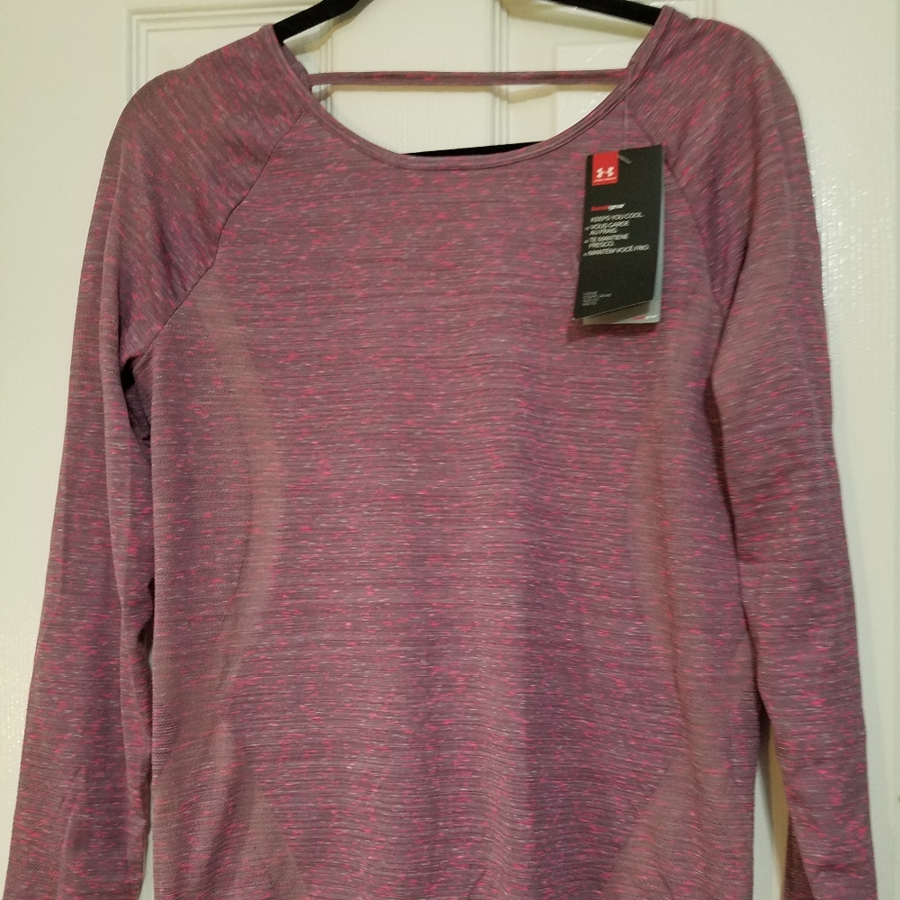 Under Armour 🌹T-SHIRT long sleeve